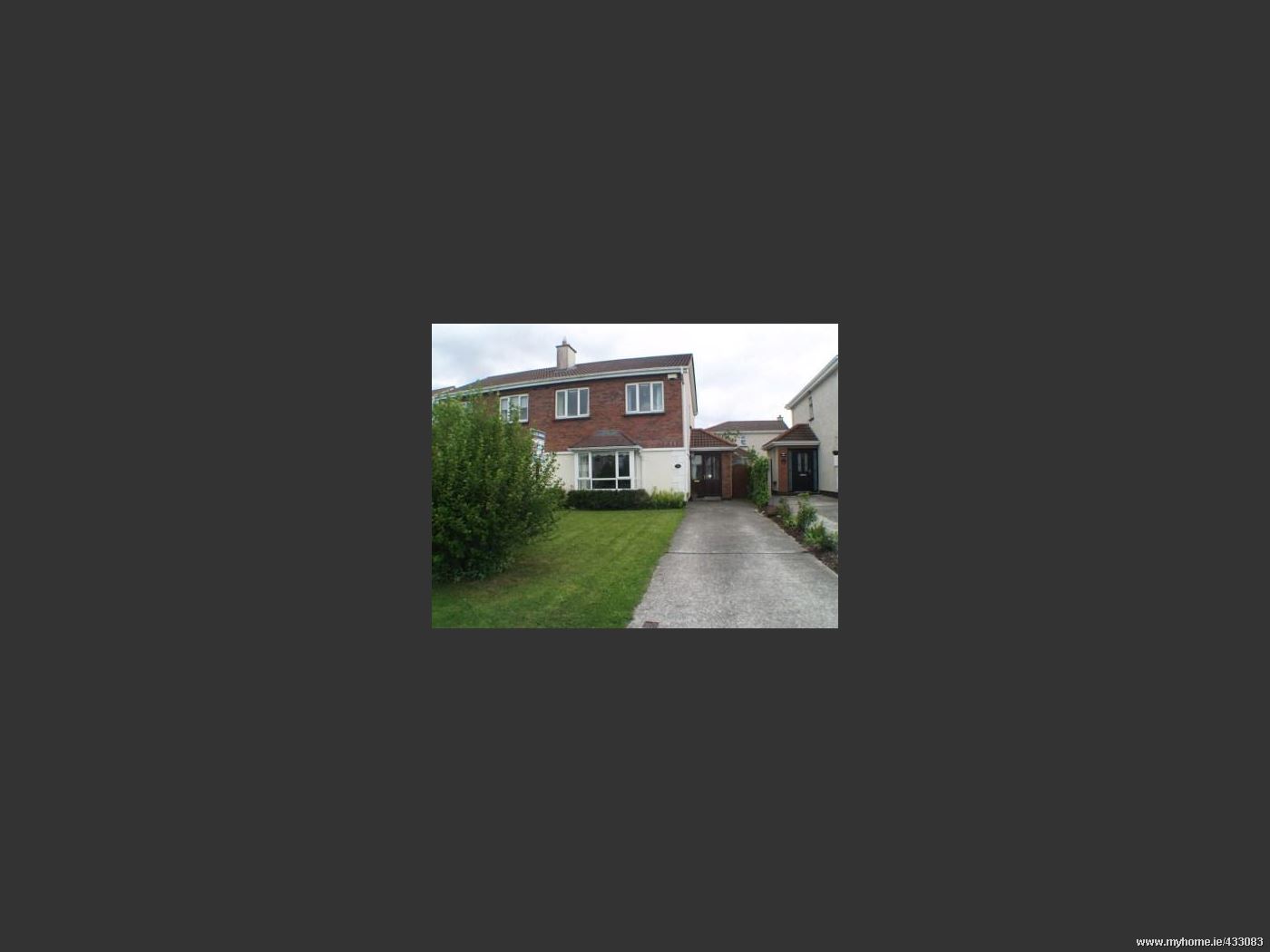 58 Castle Riada Drive, Lucan, Co. Dublin Smith Curley Estate Agents